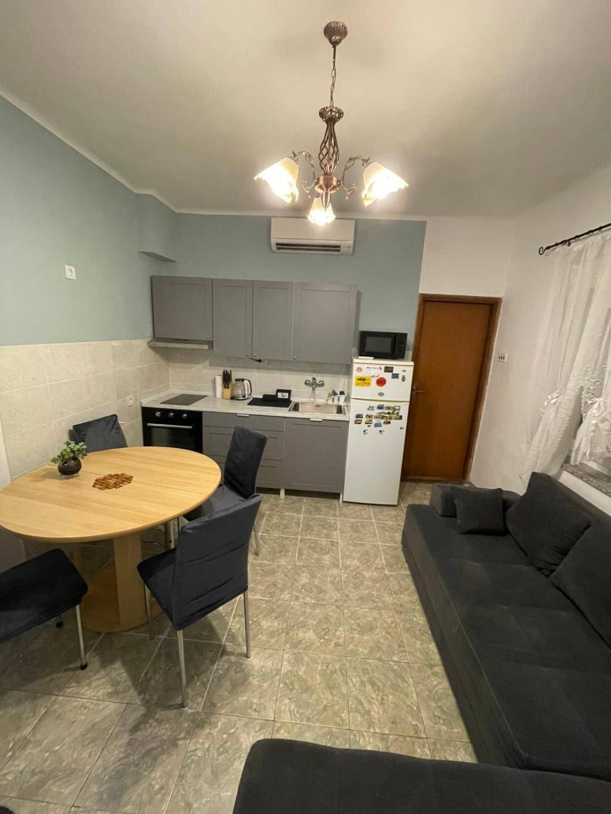 Apartman Mila - Free Parking And Wifi